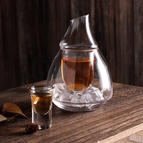 Two-Tier Spirit Glass Decanter